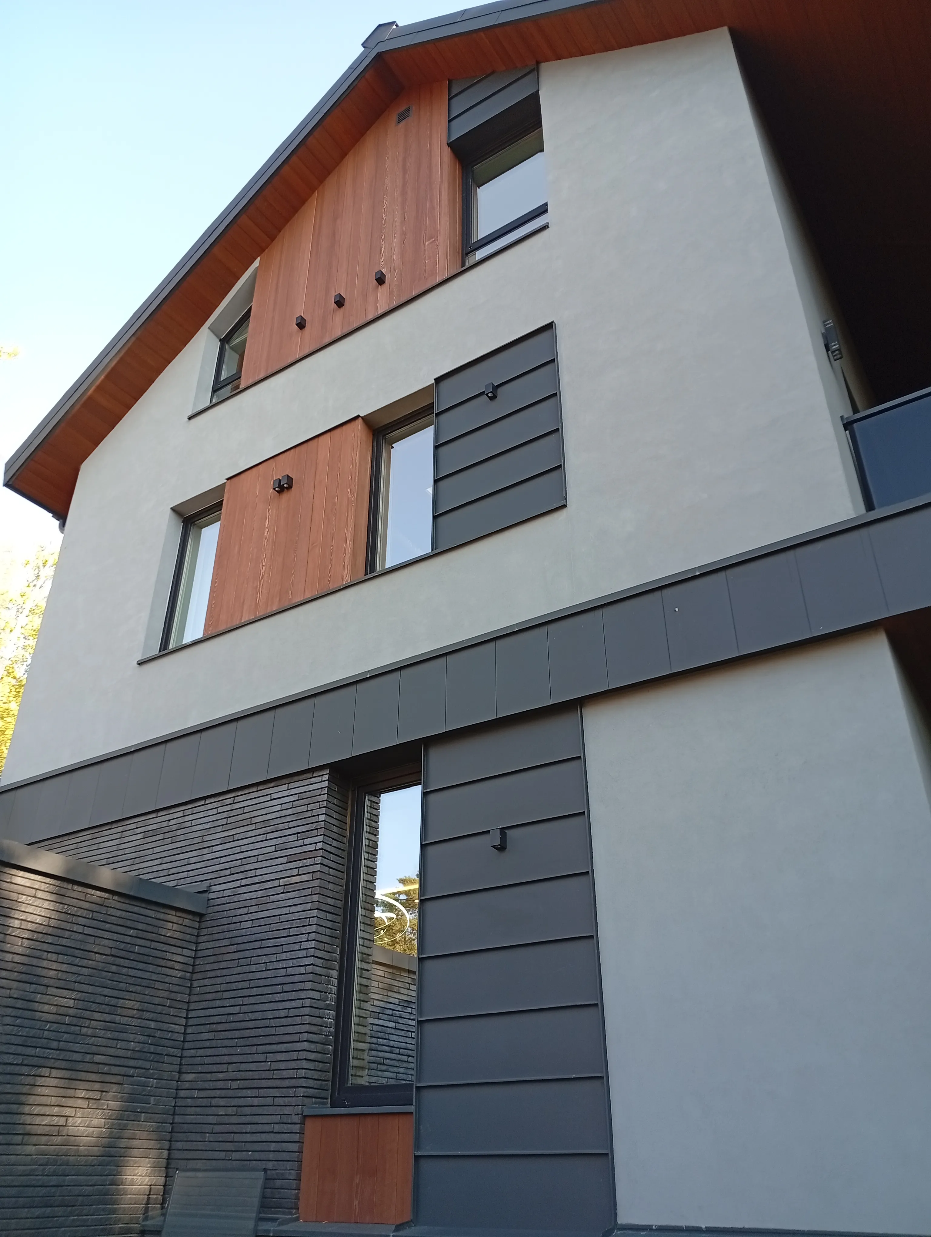 Мойка фасада с автовышки